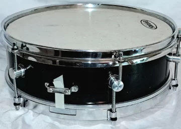 ROGERS VINTAGE 13" CLASSMATE SNARE DRUM WITH REINFORCEMENT RINGS! - SHIPS FREE TO CUSA! - Image 4