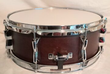 YAMAHA VINTAGE STAGE CUSTOM SNARE DRUM 1998 WITH ORIGINAL RARE CHOCOLATE SATIN - FREE SHIP TO CUSA! - Image 4