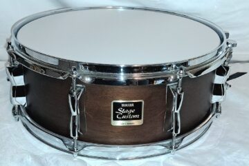 YAMAHA VINTAGE STAGE CUSTOM SNARE DRUM 1998 WITH ORIGINAL RARE CHOCOLATE SATIN - FREE SHIP TO CUSA!